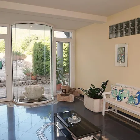 Waterfront Oasis-3 By Interhome Apartmán