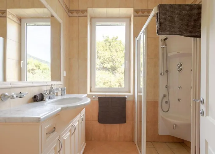 Waterfront Oasis-3 By Interhome شقة مالي ستون