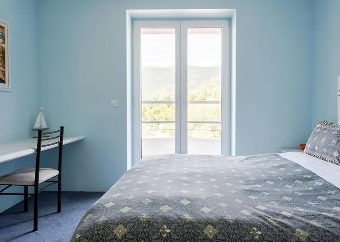 Waterfront Oasis-3 By Interhome