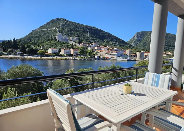 Waterfront Oasis-3 By Interhome شقة